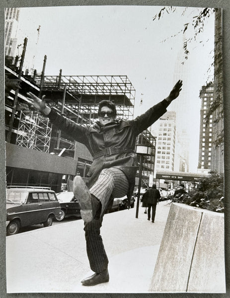 BONAVENA, OSCAR TYPE 1 PHOTOGRAPH (1970-BEFORE HIS FIGHT WITH MUHAMMAD ALI)