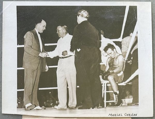 LAMOTTA, JAKE-MARCEL CERDAN ORIGINAL TYPE 1 WIRE PHOTO (1949-LAMOTTA WINS TITLE)-END OF FIGHT