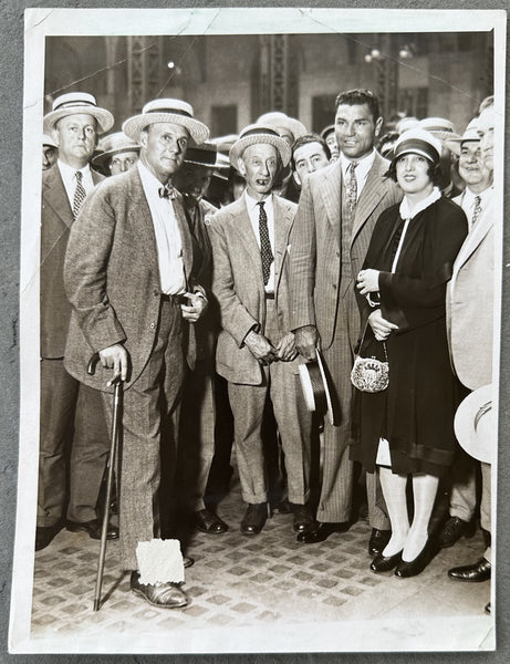 DEMPSEY, JACK & JIMMY DEFOREST & TEX RICKARD & ESTELLE TAYLOR TYPE 1 PHOTOGRAPH (CIRCA 1926)