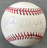 DURAN, ROBERTO SIGNED BASEBALL