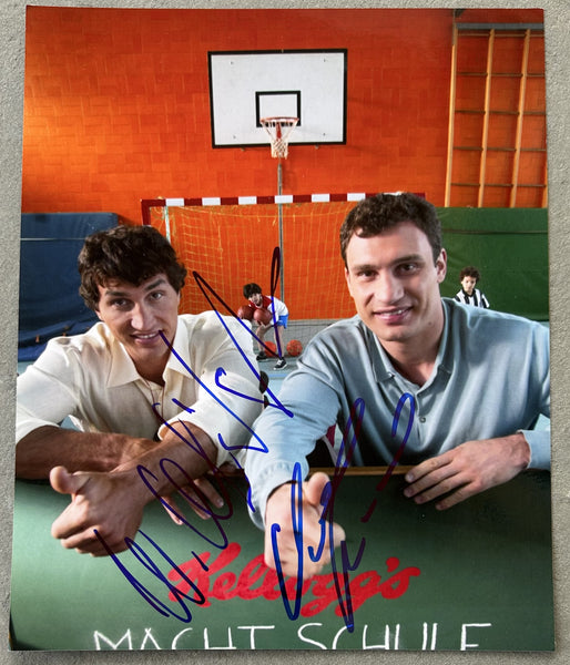 KLITSCHKO, VITALI & WLADIMIR SIGNED PHOTO