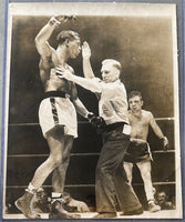 ROBINSON, SUGAR RAY-JAKE LAMOTTA VI ORIGINAL LARGE FORMAT PHOTO (1951)