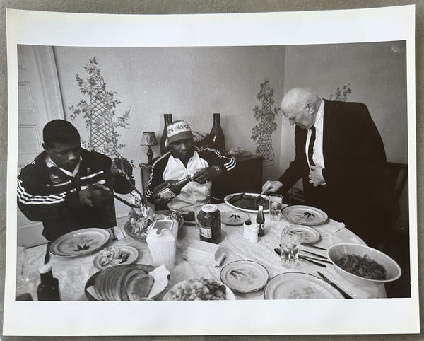 TYSON, MIKE & CUS D'AMATO & FLOYD PATTERSON ORIGINAL TYPE 1 PHOTO (1985)