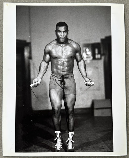 TYSON, MIKE ORIGINAL TYPE 1 PHOTOGRAPH (1986-TRAINING)