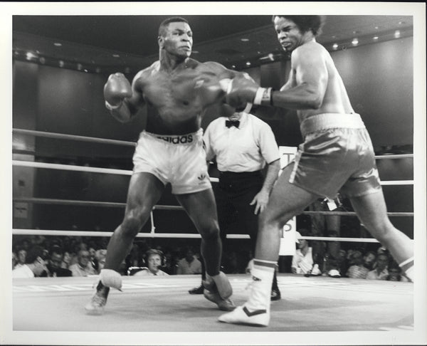 TYSON, MIKE-DONNIE LONG ORIGINAL PHOTO (1985) – JO Sports Inc.